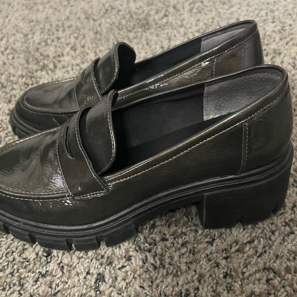 Sincerely Jules Metallic Black Loafers